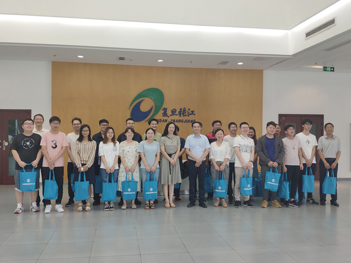 工會“夏季送清涼”活動進入我公司